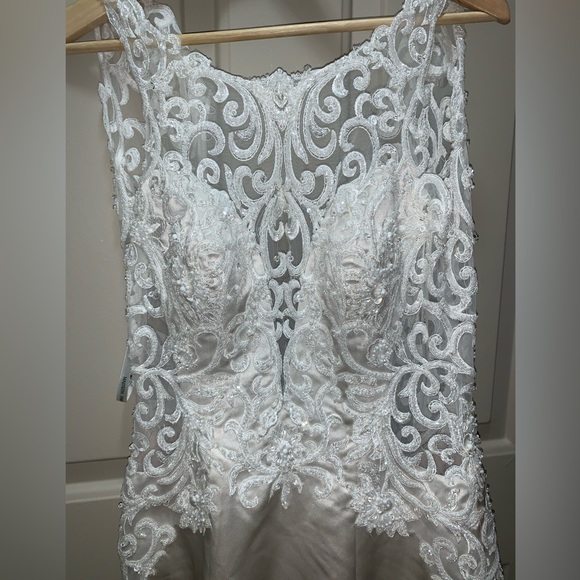madison james Dresses & Skirts - Size 6 ivory sequenced/laced Madison James wedding dress